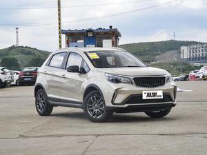 Livan X3 PRO FWD SUV 2024, essence/essence, transmission manuelle, couleur foncée, jantes R16, turbo, sièges en cuir et tissu, caméra arrière métallique gauche, climatisation automatique - Product Image 3