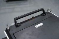 Machine de nettoyage au laser pulsé 1000W à faisceau plat sans dommage pour le substrat, pour le nettoyage des moules de pneus et des moules d'injection