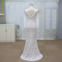 Robe de mariée à manches longues, encolure en V profond