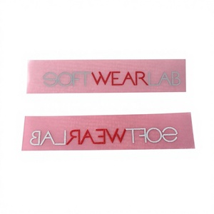 Etiquetas Termoadhesivas Personalizadas al por Mayor, Listas para Usar, Material PET Ecológico, Etiquetas Autoadhesivas para Ropa - Product Image 1