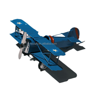 Modellino di Aereo Biplano Vintage Fatto a Mano FanShu Decorazione Creativa per Casa e Ufficio Modello di Aereo in Metallo - Product Image 1