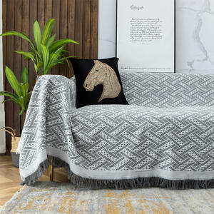 Funda de Sofá Nórdica Jacquard, Elástica, de 190-230 cm, Cobertura Total, Tipo Acolchado, Material Combinado, Lavable a Máquina - Product Image 1