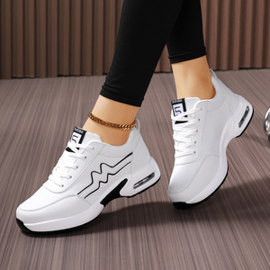 <span class=keywords><strong>Sneakers</strong></span> Casual da <span class=keywords><strong>Donna</strong></span> in Ecopelle Bianca - Scarpe Sportive alla Moda con Suola Spessa e Ammortizzazione ad Aria - Product Image 2