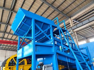 آلة تعدين اهتزازية لغسل واستعادة الذهب الغريني والترابيزي - Product Image 5