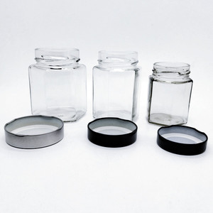 Fournisseurs chinois <span class=keywords><strong>de</strong></span> bocaux <span class=keywords><strong>en</strong></span> <span class=keywords><strong>verre</strong></span> avec couvercle à bouton <span class=keywords><strong>de</strong></span> sécurité doré, bocaux hexagonaux miniatures <span class=keywords><strong>de</strong></span> 250 ml, bouteille <span class=keywords><strong>en</strong></span> <span class=keywords><strong>verre</strong></span> - Product Image 2