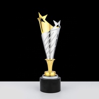 Vente directe d'usine : Superbe trophée en métal doré personnalisé avec impression UV gravée pour les récompenses de compétition, les cadeaux et la base en cristal