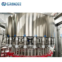 Ligne de production de machines de lavage, remplissage et bouchage de bouteilles, disponible pour l'eau en bouteille, les boissons et les jus - Offre Spéciale