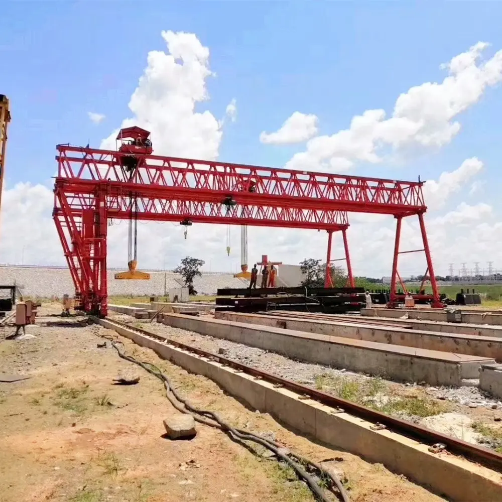 Monté Sur Rail Faisceau de Grue de Portique De Levage De Type Treillis Faisceau Route Construction Grue à vendre