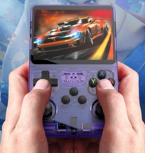 Consola de Juegos Retro Portátil R36S con Más de 10000 Juegos Clásicos Integrados, Pantalla IPS y Emulador - Product Image 2