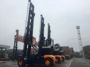 Manipulador de Contenedores Vacíos SDCY90K6H2, Capacidad de <span class=keywords><strong>Carga</strong></span> de 9 Toneladas con 6 Apiladores - Product Image 4