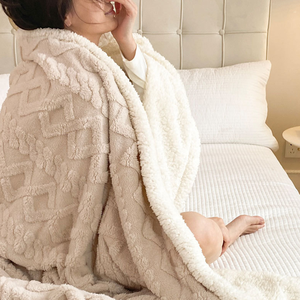 Couverture <span class=keywords><strong>Sherpa</strong></span> épaissie à double couche rayée de couleur unie de <span class=keywords><strong>grande</strong></span> <span class=keywords><strong>taille</strong></span> en tricot épais floue - Product Image 5