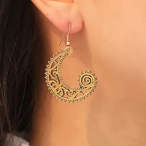 QW-116 Wholesale Ethnic Vintage Palace Earring Ear Jewelry for Party Girls Women Alloy Cameo Wave Hollow Geometric Moon Earrings