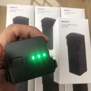 Batterie de vol intelligente OEM 5000 mAh, temps de vol maximal de 46 minutes, compatible avec la série <span class=keywords><strong>Mavic</strong></span> <span class=keywords><strong>3</strong></span>, <span class=keywords><strong>Mavic</strong></span> <span class=keywords><strong>3</strong></span> <span class=keywords><strong>Pro</strong></span> Classic Cine <span class=keywords><strong>Drone</strong></span> - Product Image 3