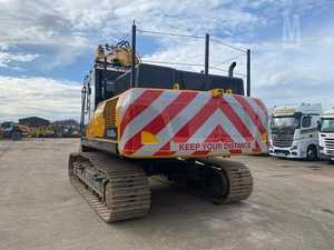 Excavadora potente LiuGong 933E 33T Equipo confiable de movimiento de tierras y demolición - Product Image 4