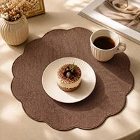 Ensemble de 6 sets de table en tissu festonné blanc |   Napperons irréguliers au toucher textile doux, sets de table coordonnés, design zen asiatique
