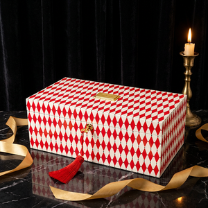 Boîte cadeau pour vin <span class=keywords><strong>en</strong></span> MDF laqué haute brillance <span class=keywords><strong>avec</strong></span> musique mécanique - Boîte à vin et whisky personnalisée <span class=keywords><strong>avec</strong></span> logo rotatif et verrouillage - Product Image 1