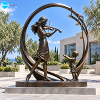 Sculpture d'artiste en bronze représentant un groupe de violonistes, moulée à la cire perdue en laiton et cuivre, statue personnalisée de figure musicale pour Plaza, Hôtel, Jardin, Cour