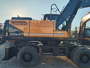 Excavatrice hydraulique sur chenilles Hyundai 210w-9 de 12 tonnes en excellent état, avec moteur à engrenages inclus, composants principaux d'origine Corée, occasion - Product Image 5