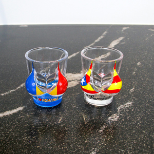 Verres à shot personnalisés avec logo, verres à shot personnalisés de 2 oz, verres à shot personnalisés de <span class=keywords><strong>Barcelone</strong></span>, Roumanie, souvenir touristique de la ville - Product Image 1