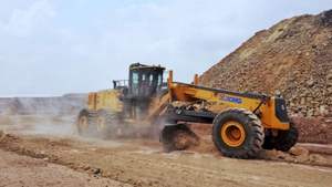 Motoniveladora XCM-G GR5505 de 550 CV para Maquinaria de Construcción en Venta - Product Image 2