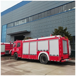 Camión de Bomberos de Servicio Pesado 8000L con Chasis Directo de Fábrica, 4x2, para Rescate en Refinerías de Petróleo y Minas - Product Image 1
