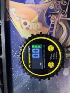 Manomètre numérique de pression d'<span class=keywords><strong>air</strong></span> 200 psi avec écran couleur pour jauge de pneu - Product Image 4