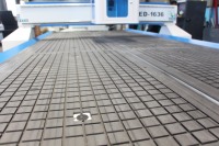Máquina Router CNC Industrial 1325 con Mesa de 4x8 Pies, Sistema Mach3 NC Studio, Rodamientos de Alta Precisión para Tallado de Madera, Muebles y Puertas