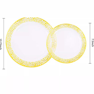 <span class=keywords><strong>Assiette</strong></span> jetable en plastique de 7 et 10,25 pouces, dorée rose, style occidental, avec bord creux noir Phnom Penh, pour usage hôtelier - Product Image 3