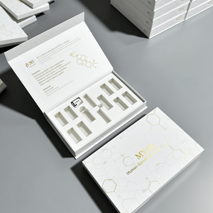 Scatola Personalizzata per Fiale di Peptidi con Logo, Stampa in Oro, Chiusura Magnetica di Lusso con Inserto in EVA per 10 Fiale, Uso Farmaceutico e Cosmetico - Product Image 1