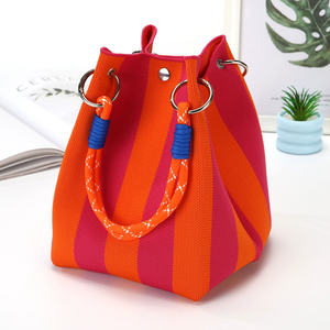 Nuova Borsa da Donna alla Moda, Borsa Quadrata Pieghevole con Motivi Cartoon, Versatile Borsa per il Pendolarismo, Borsa a Tracolla in Maglia per lo Shopping - Product Image 2