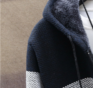 <span class=keywords><strong>M</strong></span>-4XL Herfst En Winter Heren Pluche Verdikte Trui Losse Herenkleur Bijpassende Gebreide Trui Met Lange Mouwen - Product Image 3