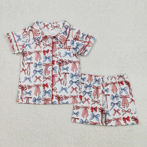 Pijamas al por mayor para niña, conjunto de 4 de julio con lazo coqueto, estampado, camisa de manga corta con botones y pantalones cortos elásticos. - Product Image 3