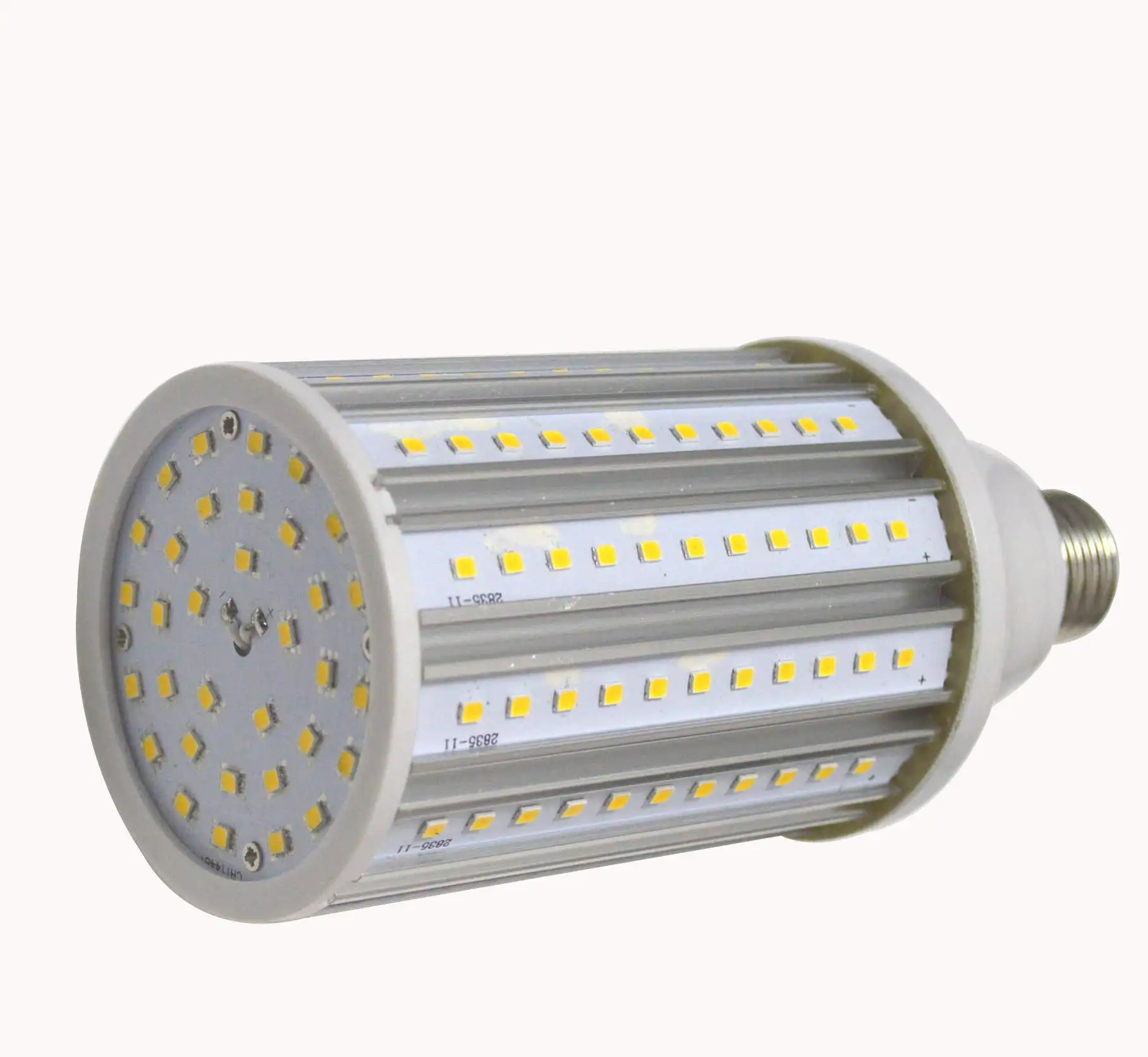 LED mısır ampul 600W eşdeğer LED mısır rengi lamba 7500 lümen 60W geniş alan serin günışığı beyaz E26/E27 orta taban açık