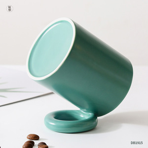 Tasse à café ronde mignonne de petit déjeuner bon marché tasse à eau de bureau à domicile tasse à thé en céramique drôle de couleur verte - Product Image 3