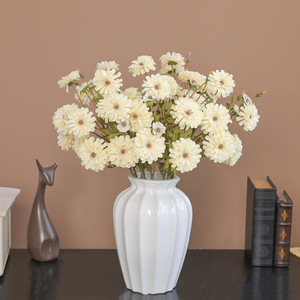 Artificial Daisy Flowers Red Plastic Fabric High Simulation Autumn Decor Home Floral Arrangement Single <b>Branch</b> JG-19101 - Product Image 2