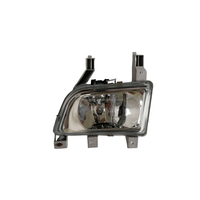 Feux antibrouillard Pièces de carrosserie de rechange automobile Feux antibrouillard B30D-51-690 B30D-51-680 Feux antibrouillard pour Mazda 323 2001 2002 2003