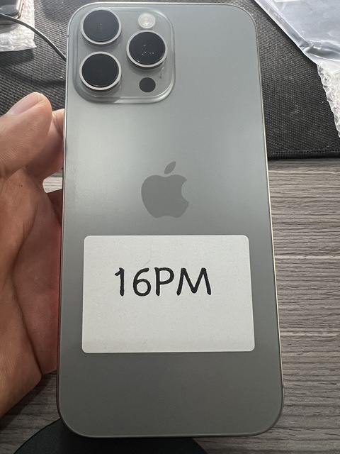 Original US Version for IPhone16promax 256GB 512GB 1TB A18 Pro Titanium 48MP Triple Camera 6.9" Display 16 Pro Max Phone