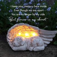 Lampe solaire en résine pour jardin, pierre commémorative pour chien, avec ailes d'ange, décoration pour la mémoire des animaux, veilleuse