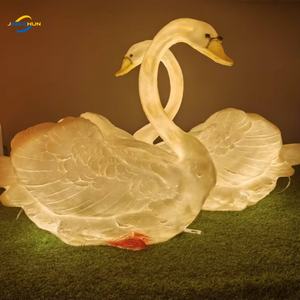 屋外用グラスファイバー製リアルな白鳥ランプ 屋外芝生装飾 光る動物ランプ - Product Image 2