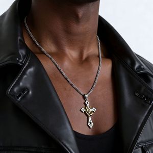 Collar de Acero Inoxidable al por Mayor con Cruz Gótica, <span class=keywords><strong>Cadena</strong></span> <span class=keywords><strong>Veneciana</strong></span> y Corona Antigua para <span class=keywords><strong>Hombre</strong></span>, Collar Acero Ganku - Product Image 2