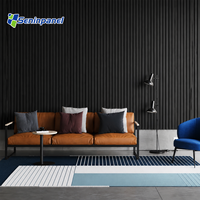 Panneau mural en bois à lattes Seninpanel avec traitement acoustique pour les espaces commerciaux dans les hôtels et les hôpitaux