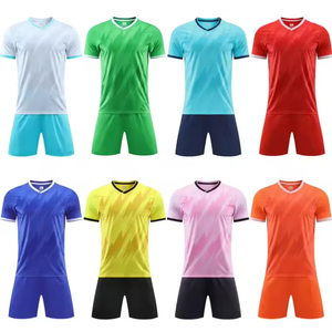 เสื้อฟุตบอลฝึกซ้อมแบบสั่งทำได้ พร้อมส่งจำนวนมาก แขนสั้น ผ้าโพลีเอสเตอร์ ชุดฟุตบอล - Product Image 6