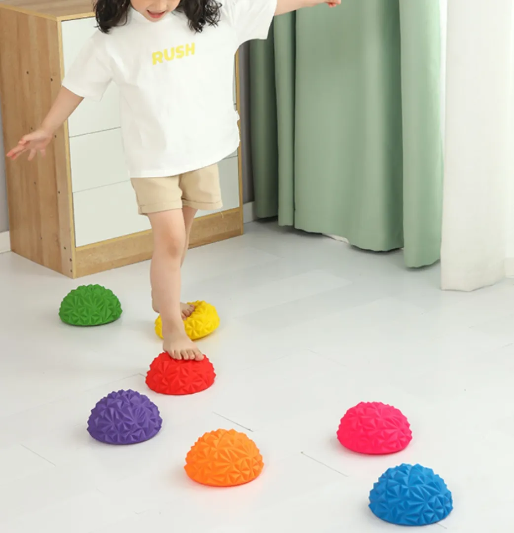 Juego sensorial para interiores o exteriores, bloques de piedras de río, juego de piedras apilables coloridas de arcoíris para niños