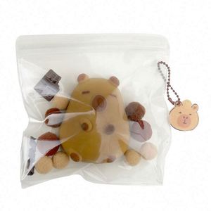 Muñeco de silicona pequeño Kapibala popular para niños, juguete antiestrés de celebridad de internet, bola de descompresión, artefacto blandito para apretar, juguetes de apretar - Product Image 1
