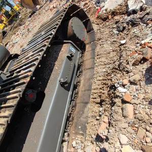 Pelle sur chenilles Volvo EC210 d'occasion 80% neuve en Excellent état de fonctionnement à un prix raisonnable - Product Image 2