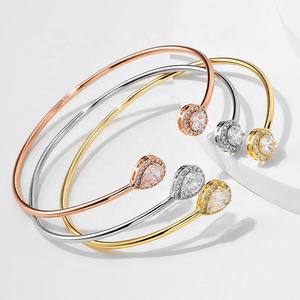2025 nouveaux bijoux <span class=keywords><strong>or</strong></span> blanc pour les femmes cadeaux pour la fête haute qualité diamant <span class=keywords><strong>manchette</strong></span> <span class=keywords><strong>18</strong></span> k plaqué <span class=keywords><strong>or</strong></span> CZ Bracelets Bracelets - Product Image 2