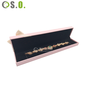 Boîte à bijoux rose de haute qualité avec nœud papillon, imitation cuir, papier et doublure en velours pour emballage de bijoux de luxe - Product Image 3