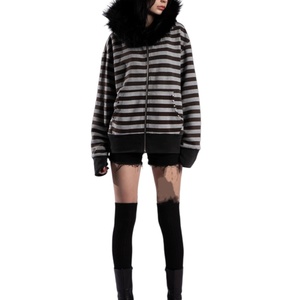 Giacca con <span class=keywords><strong>Cappuccio</strong></span> a Righe Personalizzata per Donna, con Zip e Colletto in <span class=keywords><strong>Pelliccia</strong></span> Sintetica, Tasca Posteriore con Rivetti, <span class=keywords><strong>Felpa</strong></span> Oversize Corta per Autunno e Inverno - Product Image 2