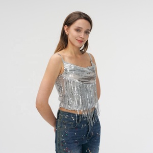 Crop tops à paillettes pour femmes, style halter, tube, cami, sans manches, épaules dénudées, à franges, pour soirée d'été et tenue de club sexy - Product Image 2