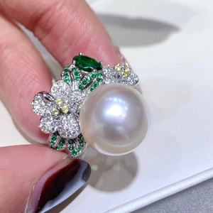 แหวนเงินแท้ S925 ยี่ห้อเวนชี่ ขนาด 12-13 มม. ดีไซน์ไร้ตำหนิ ประดับด้วยไข่มุกธรรมชาติสีขาวออสเตรเลีย พร้อมดีไซน์ฝาปิดแบบพิเศษ - Product Image 3